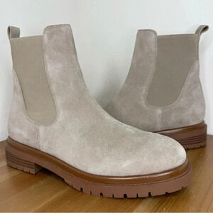 NEW Steve Madden Lysette Chelsea Boots in the Oatmeal Suede Women’s Size 10M
